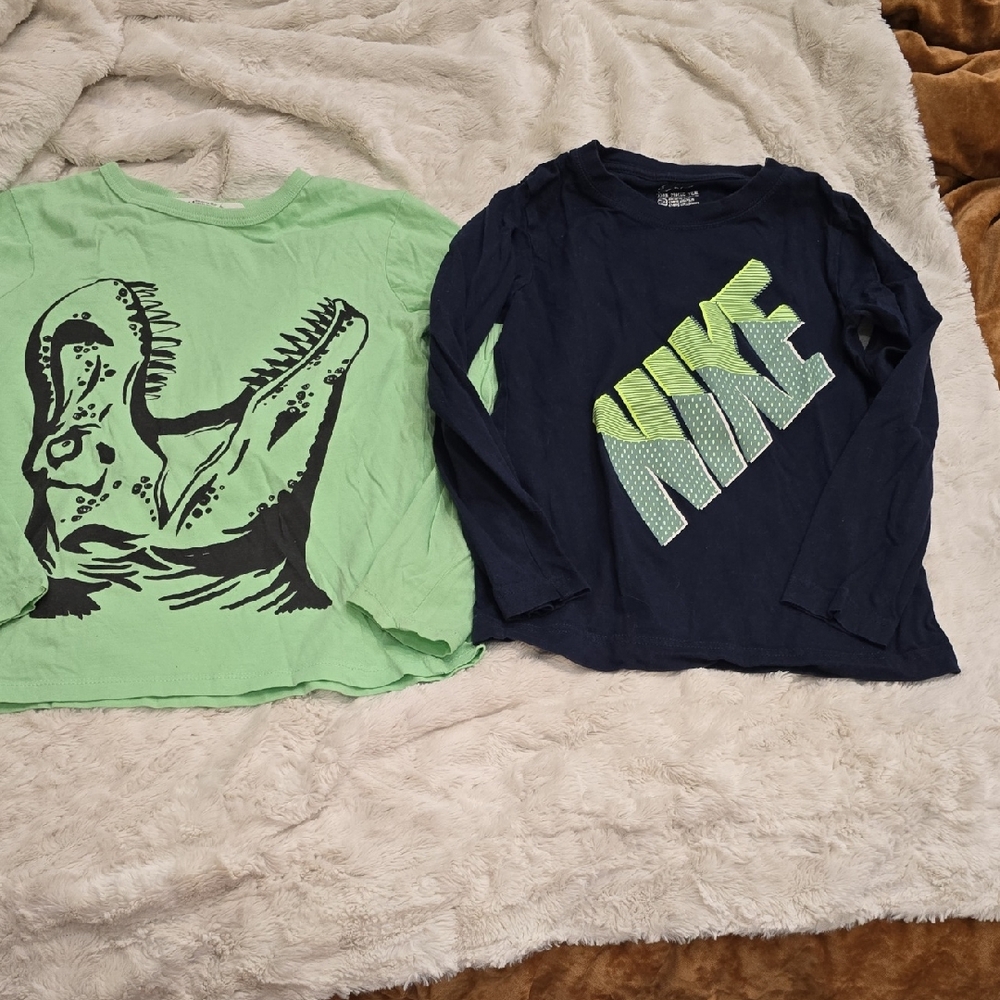 Green and Navy Long Sleeve Tees Size Small 6/7 Nike & H&m